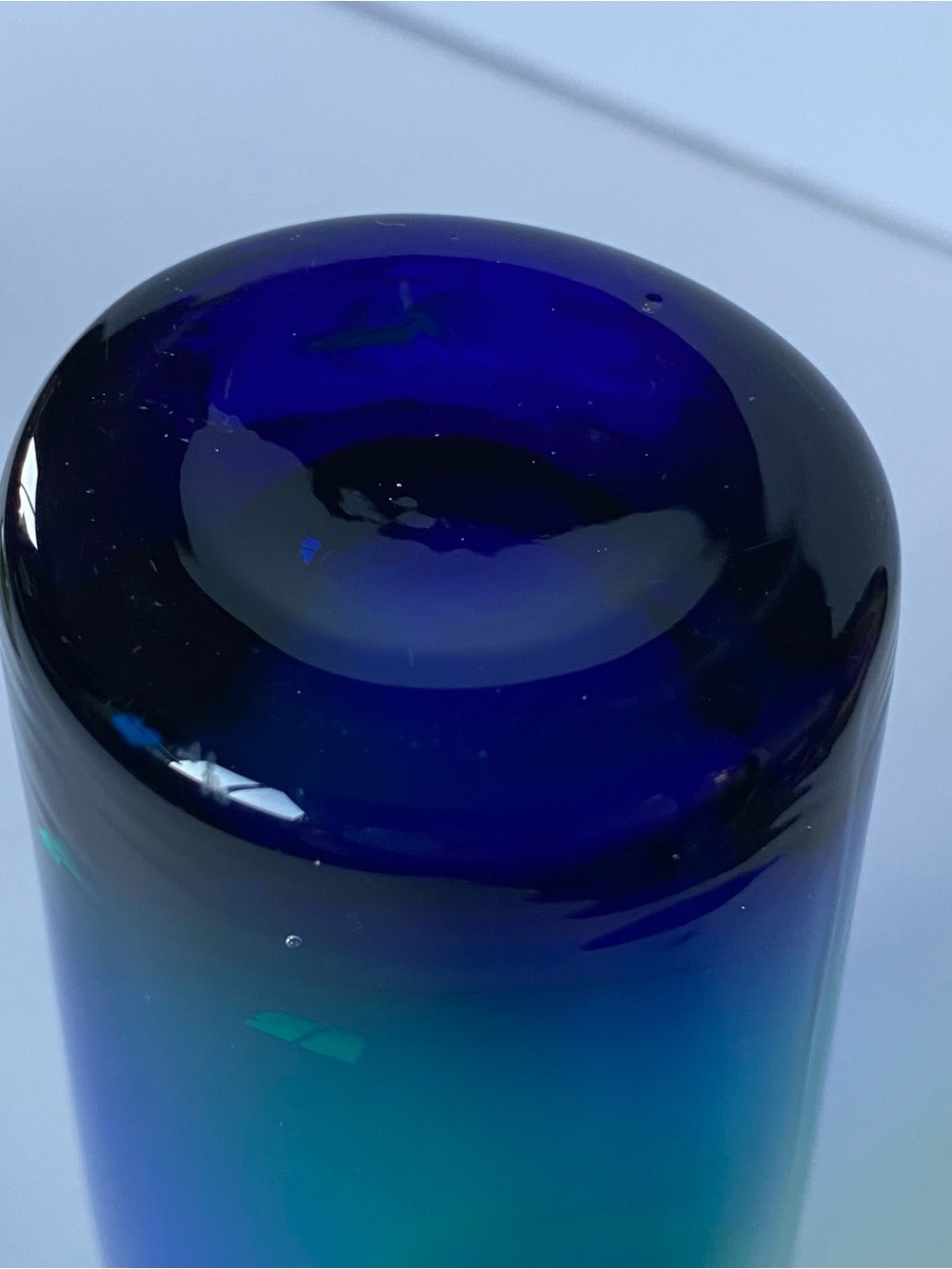 Vintage Blue Green Ombre Vase 8” Tall Hand Blown. Has a Flat Cut Edge top EUC - Picture 15 of 16